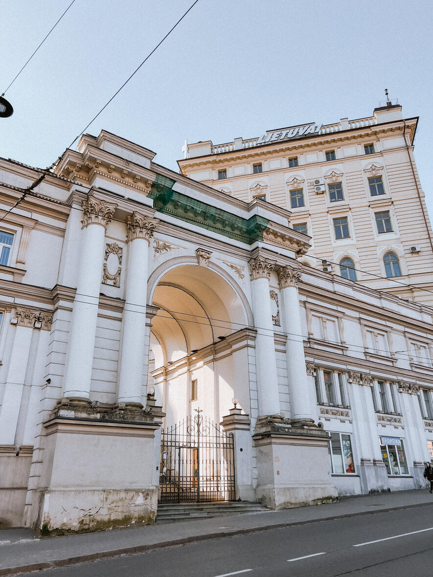 kolonos teatro gatveje sienamiestis vilnius