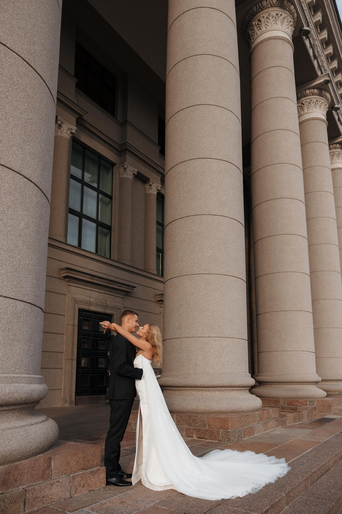 lithuania library wedding photos