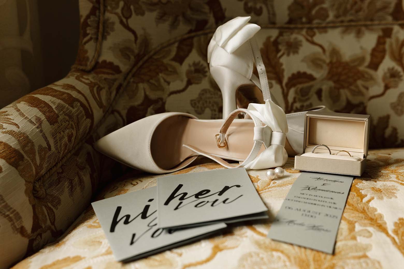 vintage chair wedding details photo bride shoes with bow
