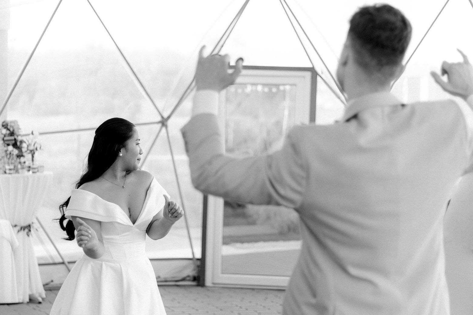 wedding newlyweds open dance floor moves