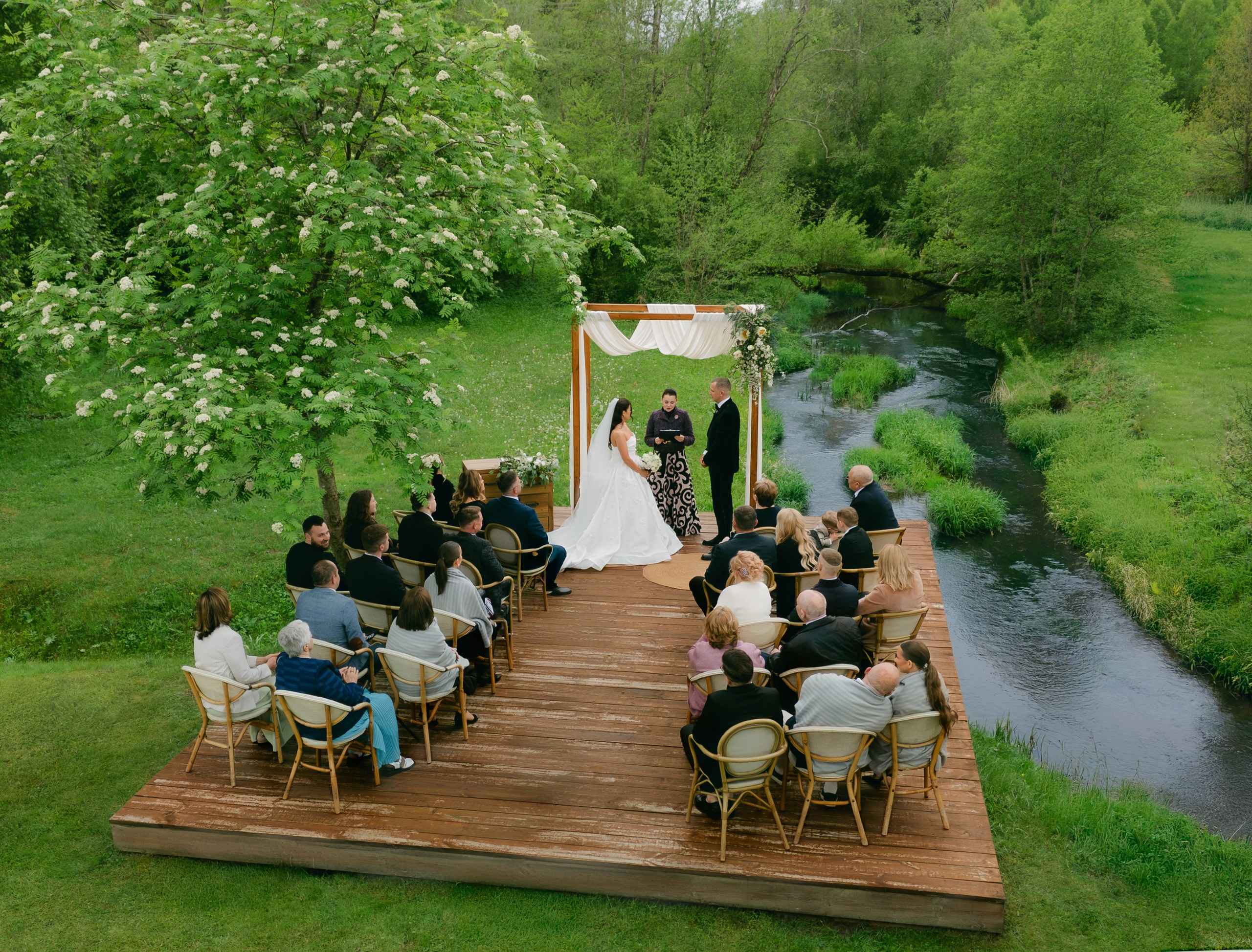 humanistic ceremony in nature taip kitaip ceremonmeistre