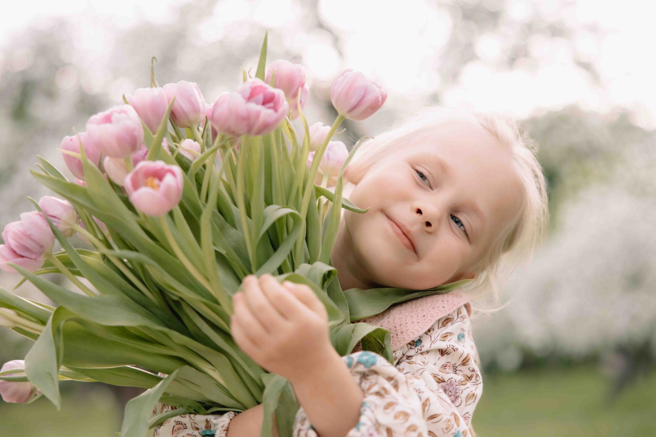 miela vaiko fotosesija portretai pavasariniai