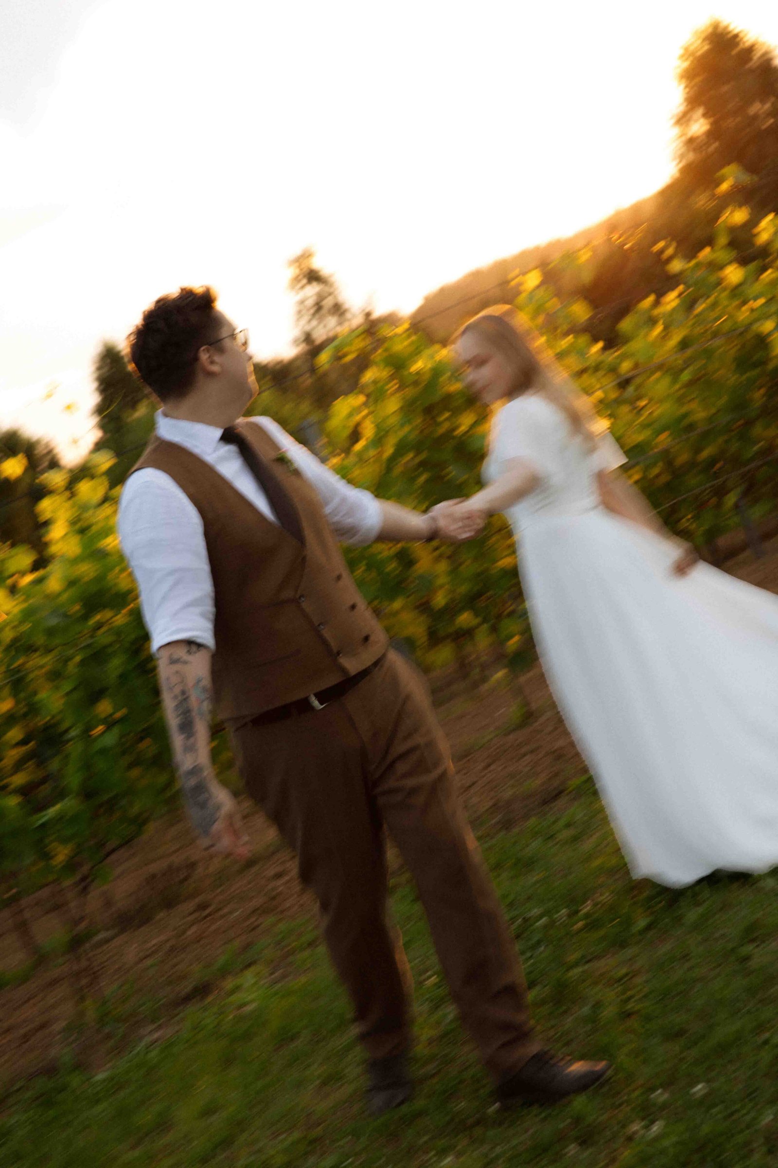 umbria wedding photographer vineyards during golden hour