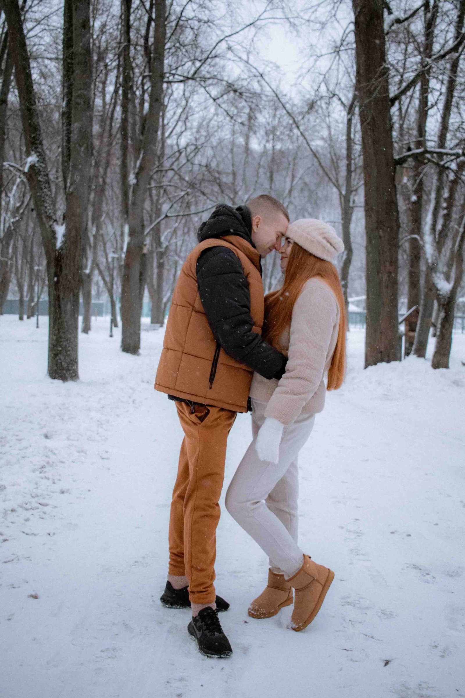 kaledine fotosesija gamtoje sningant
