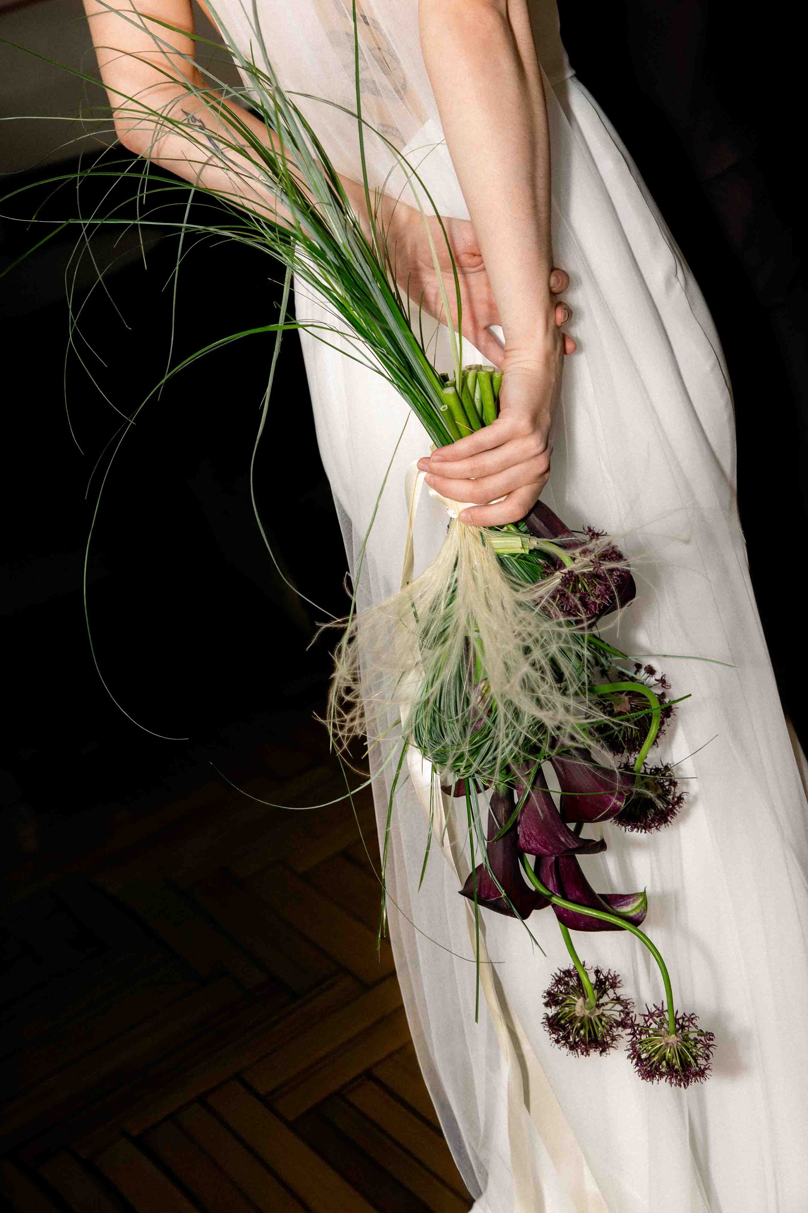 kvietkos nuotakos puokste burgundiska burgundy bride boquet